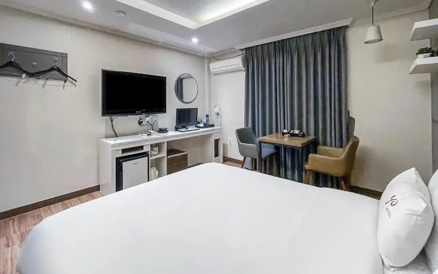 Changwon Myeongseodong YO