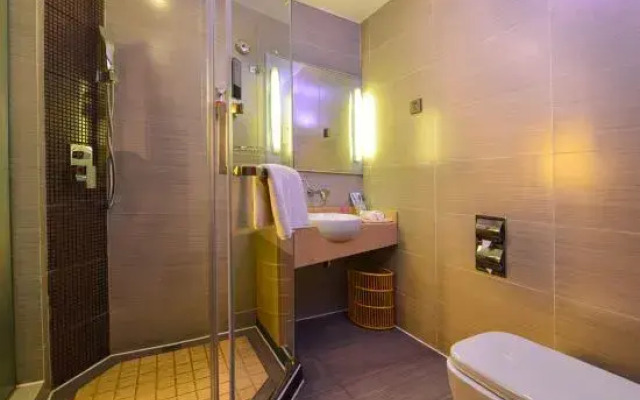 Five Star Holiday Hotel