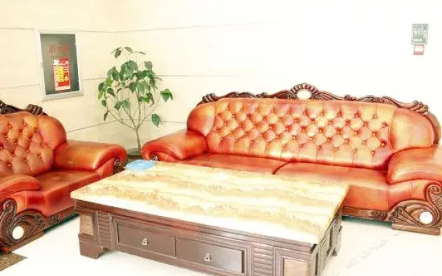 Xinyijia Express Hotel (Jiaozuo University Store)