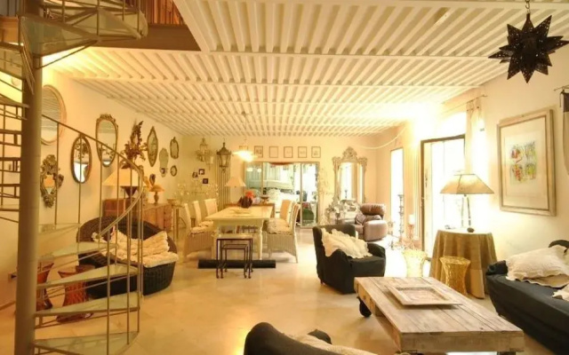 Casa Delle Lanterne