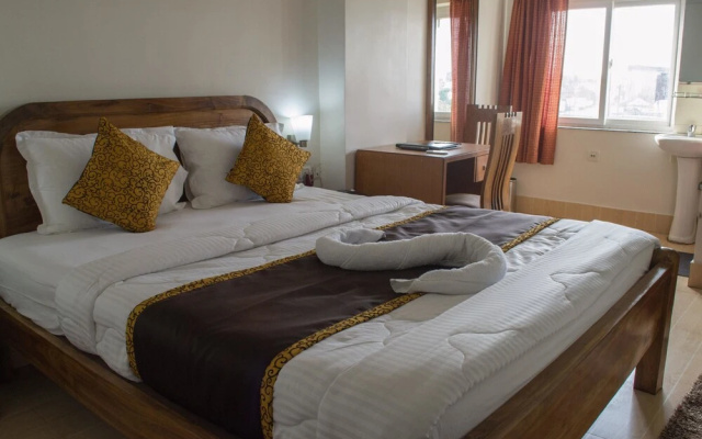 OYO 2182 Hotel Seetal