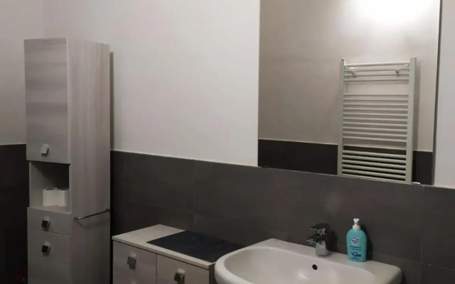 bolognaholidayhome APPARTAMENTO SIGNORINI giardino e posto auto