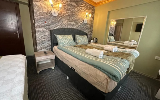 Royal Hotel Old City
