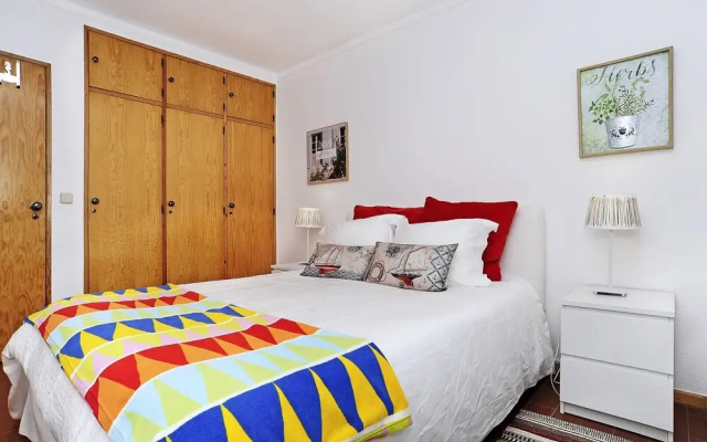 Azenha Apartment