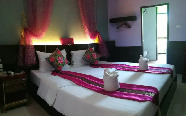 Fai Kham Boutique
