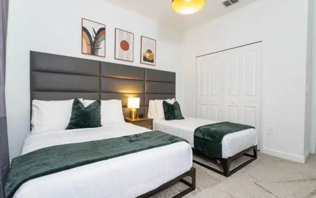 Super Luxury Modern Home Prime Location