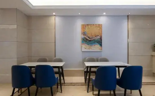 Vienna Hotel (Liucheng Hedong Avenue)