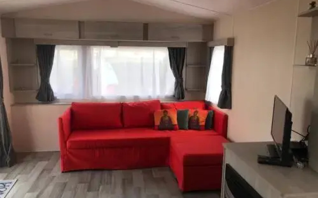 Caravan in IJmuiden op camping Duindoorn