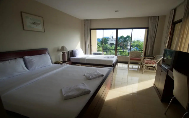 Baan Khun Poh Hotel