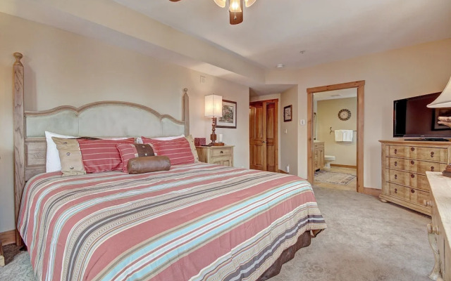 3069 Timbers  2 Bedroom Condo by RedAwning