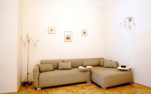 Basilica Apartment