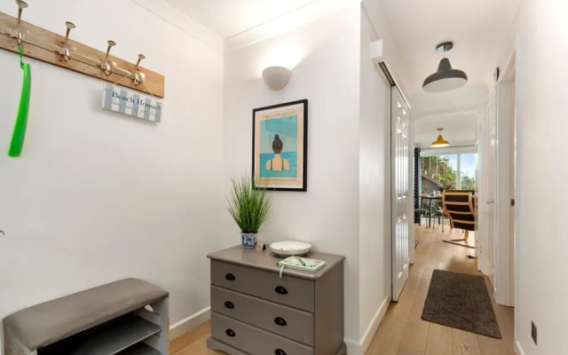 2 Beach Court - Direct Beach Access Sea Views