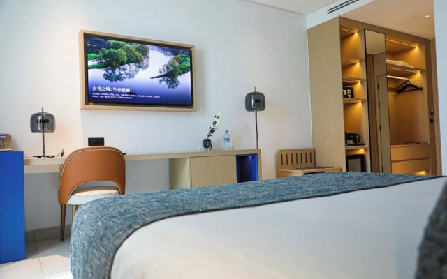 Mh Hotel