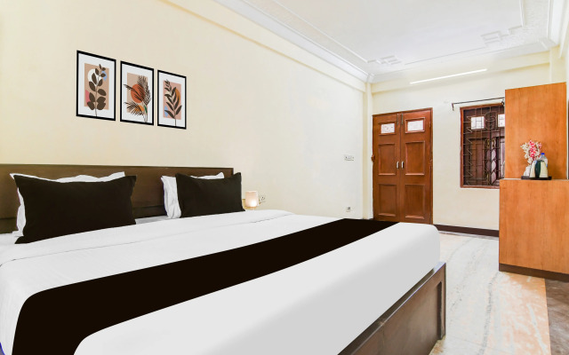 Hotel O Lenin Sarani