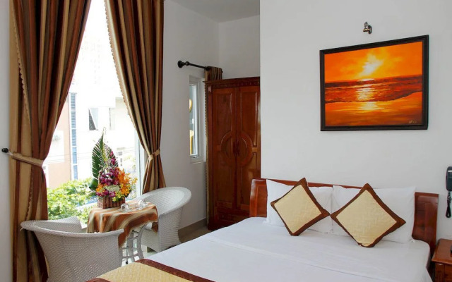 Golden Beach Hotel