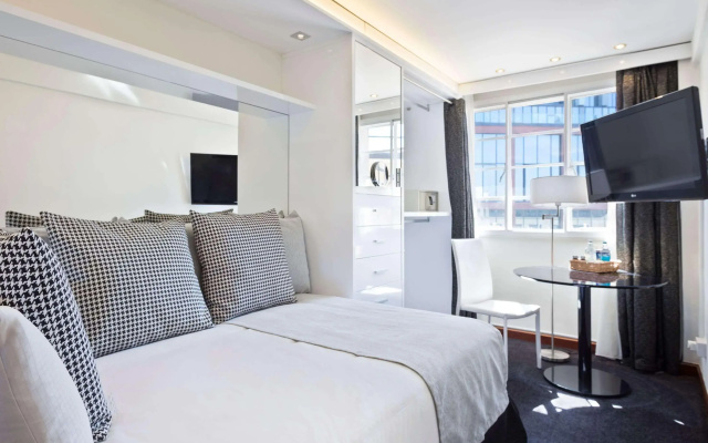Melia White House Apartments