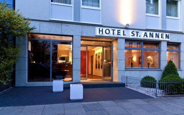 Hotel St. Annen вид на фасад