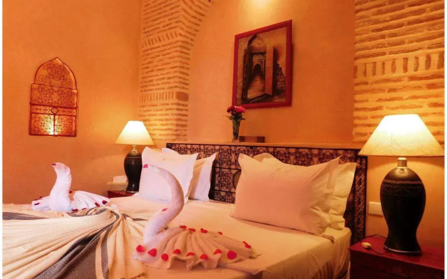 Riad La Rose Dorient