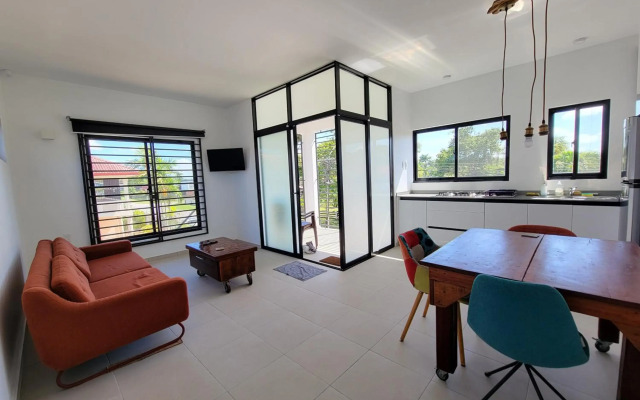 Modern - Wan Pipel with Terrace