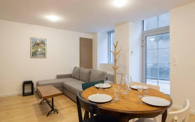 Appartement Cauterets, 4 pièces, 9 personnes - FR-1-401-181
