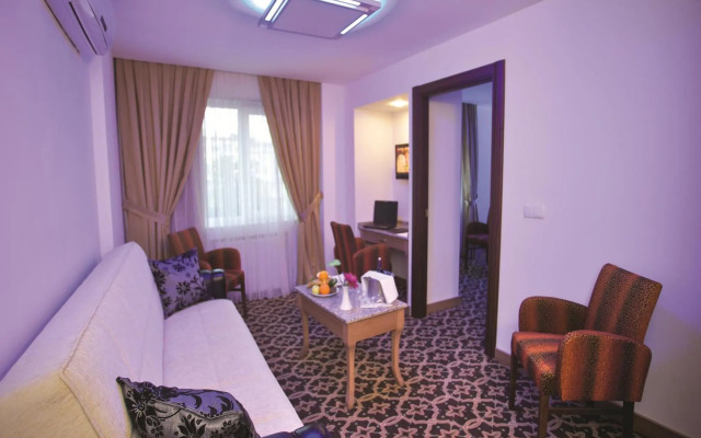 The City Hotel