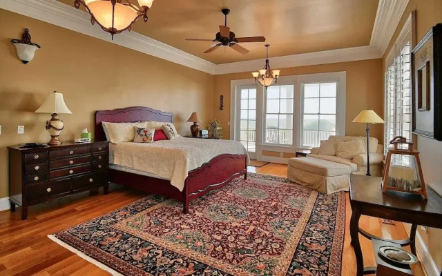 105 Endless View 8 Br Home by RedAwning