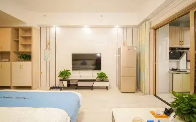 Zhuzhou Tianze Art Apartment (Hongqi Square)