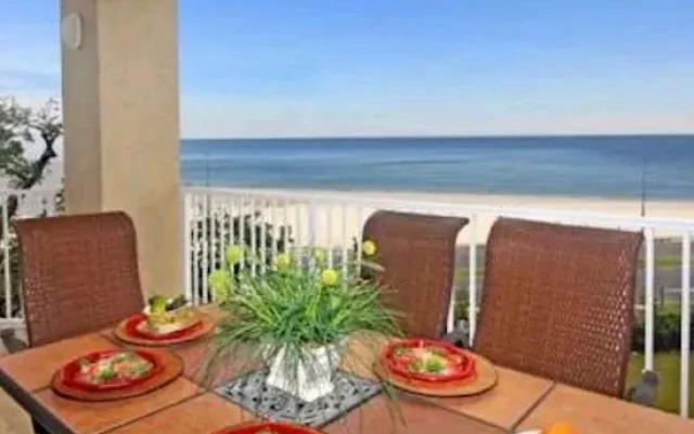 Beau View Condominiums
