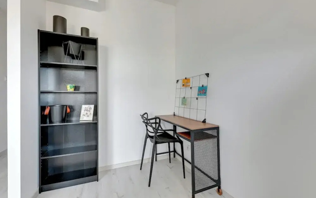 Albatross Tower by Grand Apartments