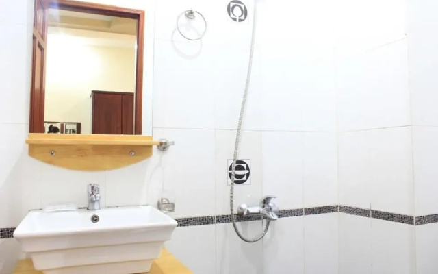 YaYa Hotel