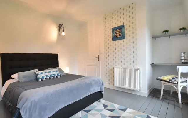 Luxury Home in Magny-en-bessin With Garden, Beach at 4km