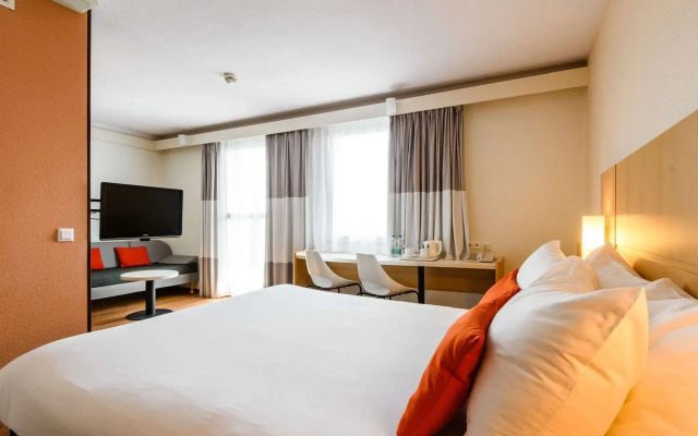 Отель ibis Warszawa Stare Miasto Old Town
