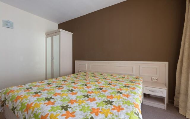 Апартаменты One Bedroom Apartment with Balcony комната для гостей