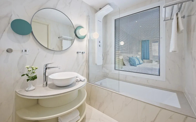 Ivi Mare - Designed for adults by Louis Hotels