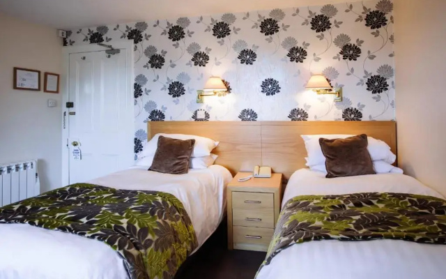 Selkirk Arms Hotel