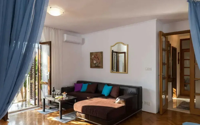 Apartment Vukic - Studio Apartment With Terrace and Garden View
