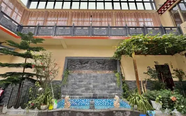 Shangri-La Gazhuo Linka Homestay