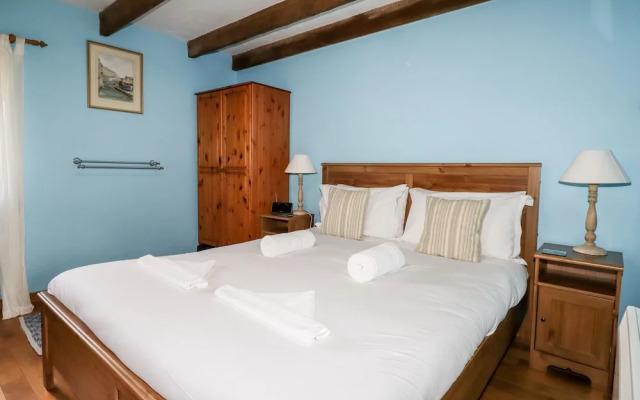 4 Mowhay Cottages