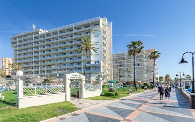 Hotel La Barracuda вид на фасад
