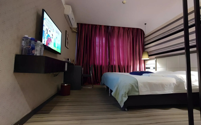 Super 8 Hotel Urumqi Li Yu Shan Lu