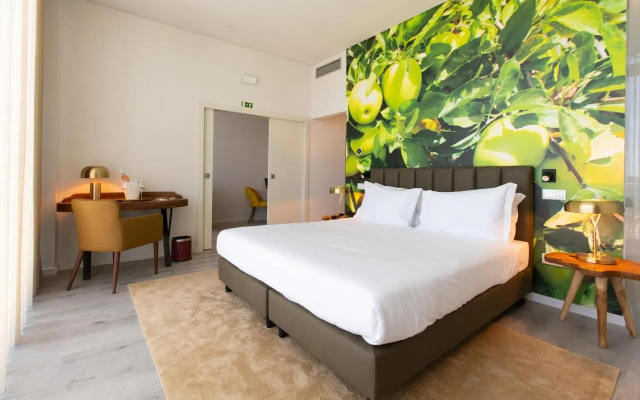 Grapple Hotel
