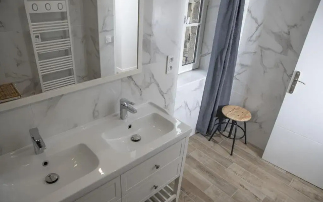 Triplex de luxe 110 m2 hyper centre jacuzzi