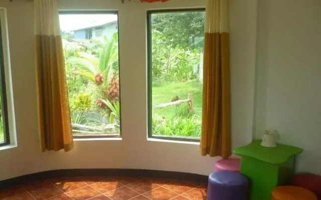 Baan Din Baramee Resort