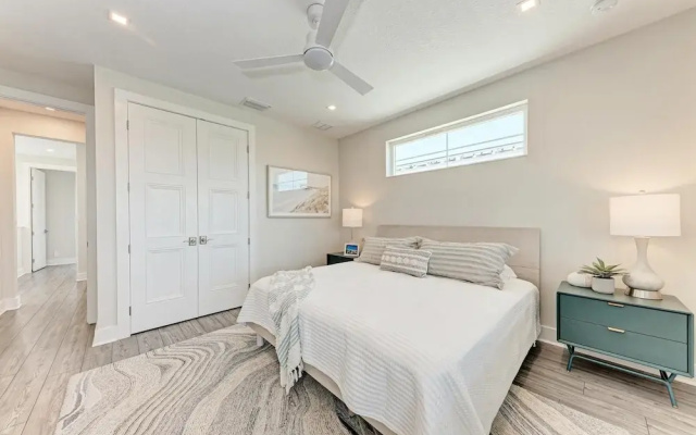 Sweet & Salty Beach House 3 Bedroom Home
