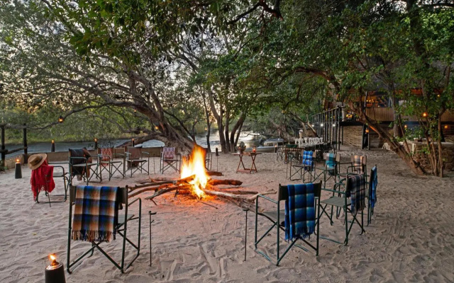 Ichingo Chobe River Lodge