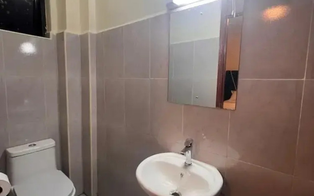 Lux Suites Kipande Family Apartments