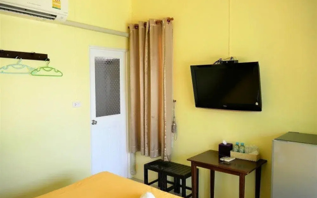 Tarathip Resort