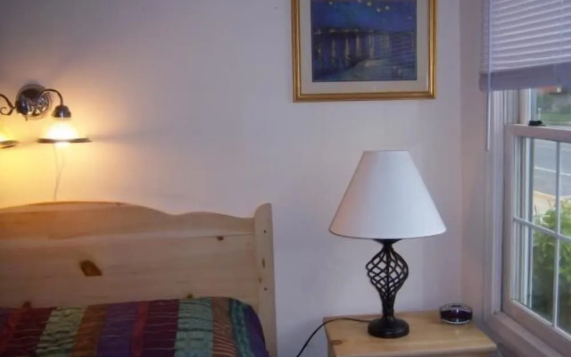 Summer Place Hotel