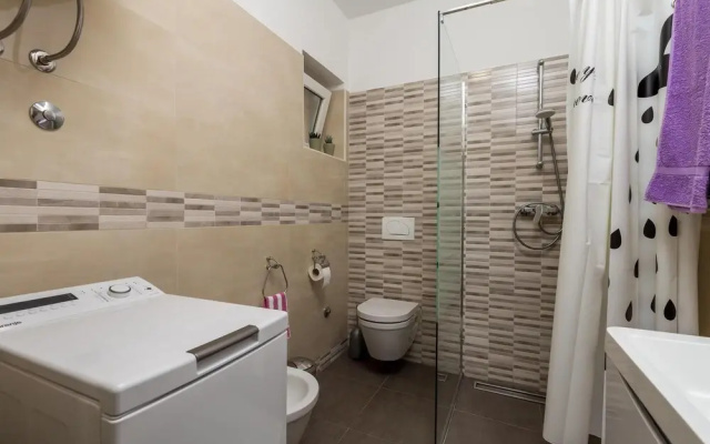 Nice Apartment in Lovran With Wifi and 1 Bedrooms
