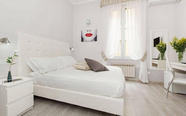 Отель White Rooms Colosseo Рим комната для гостей